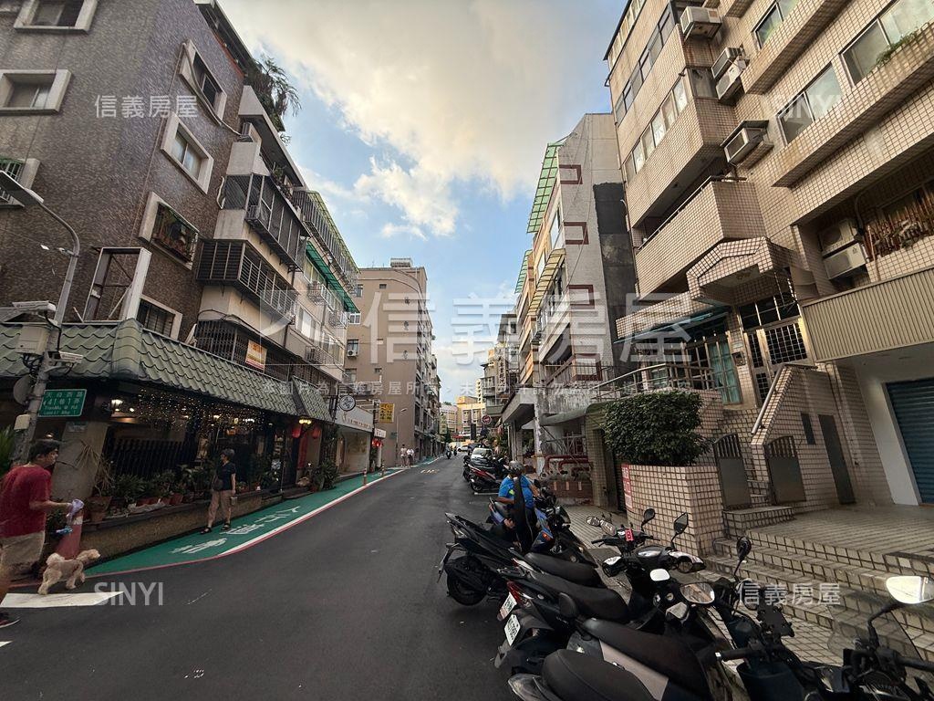 天母車位房屋室內格局與周邊環境