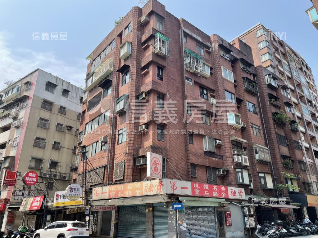 精華地段●東區延吉金店面房屋室內格局與周邊環境