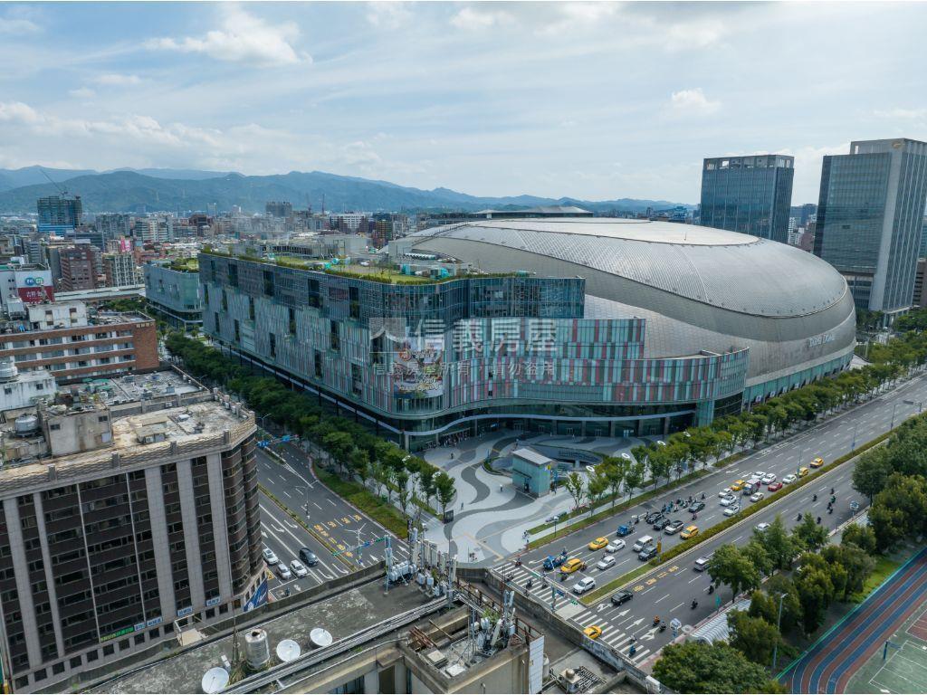 精華地段●東區延吉金店面房屋室內格局與周邊環境