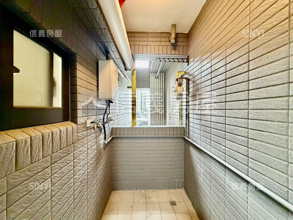 昕天地首購兩房平面車位房屋室內格局與周邊環境