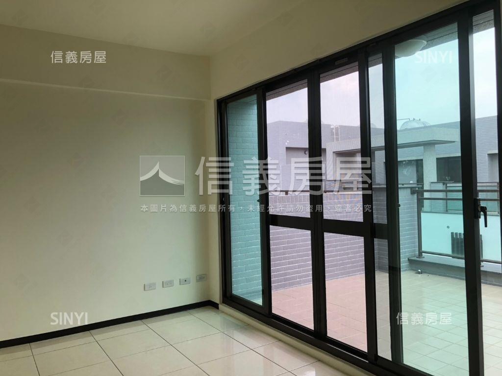 誠售南崗工業區大面寬透天房屋室內格局與周邊環境