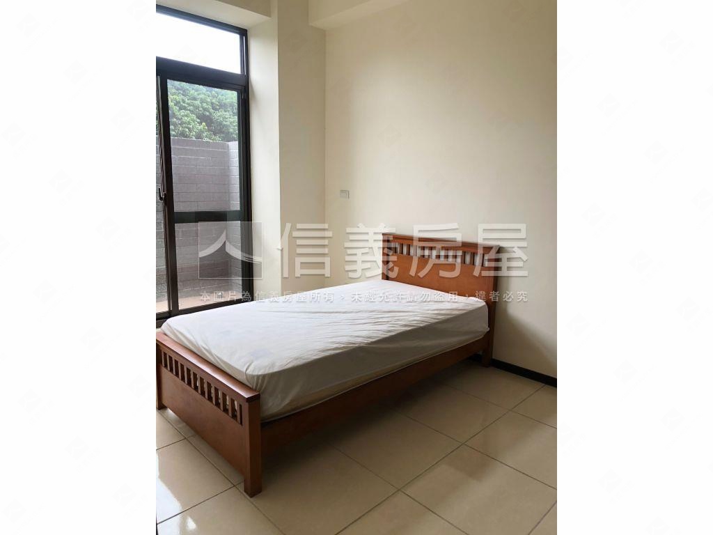 誠售南崗工業區大面寬透天房屋室內格局與周邊環境