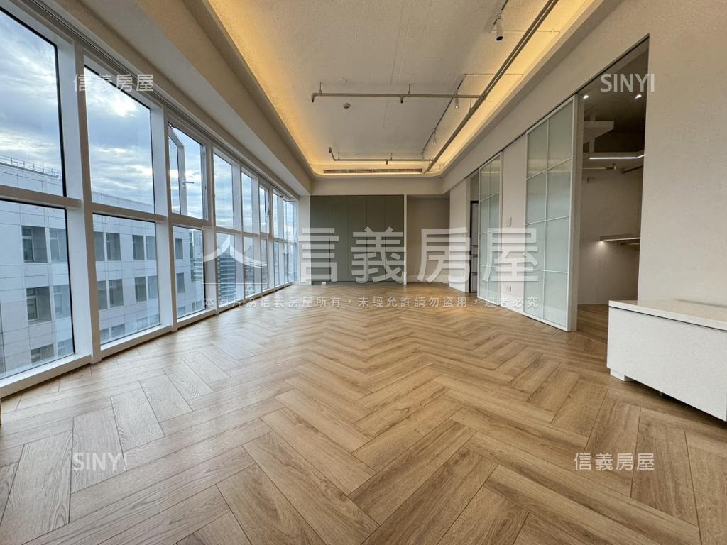 專任★新世界★美帝王戶房屋室內格局與周邊環境