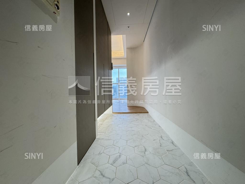 專任★新世界★美帝王戶房屋室內格局與周邊環境