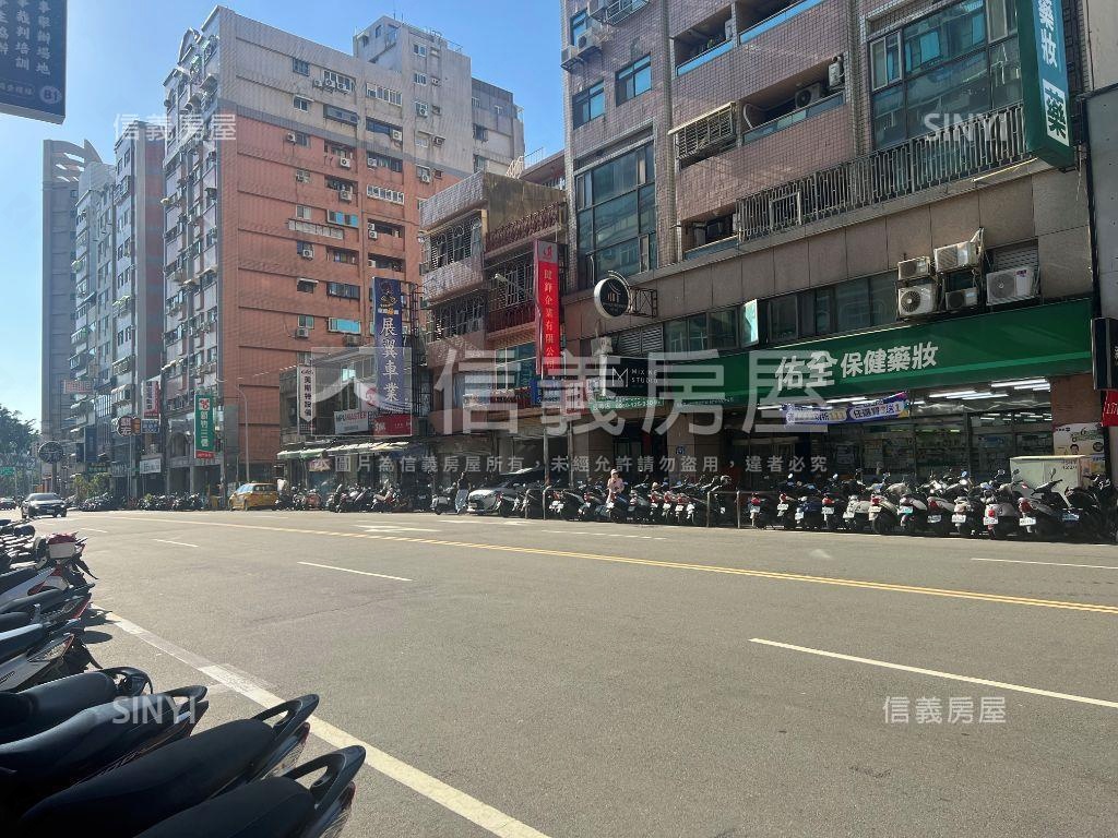 高樓視野便宜美套房房屋室內格局與周邊環境