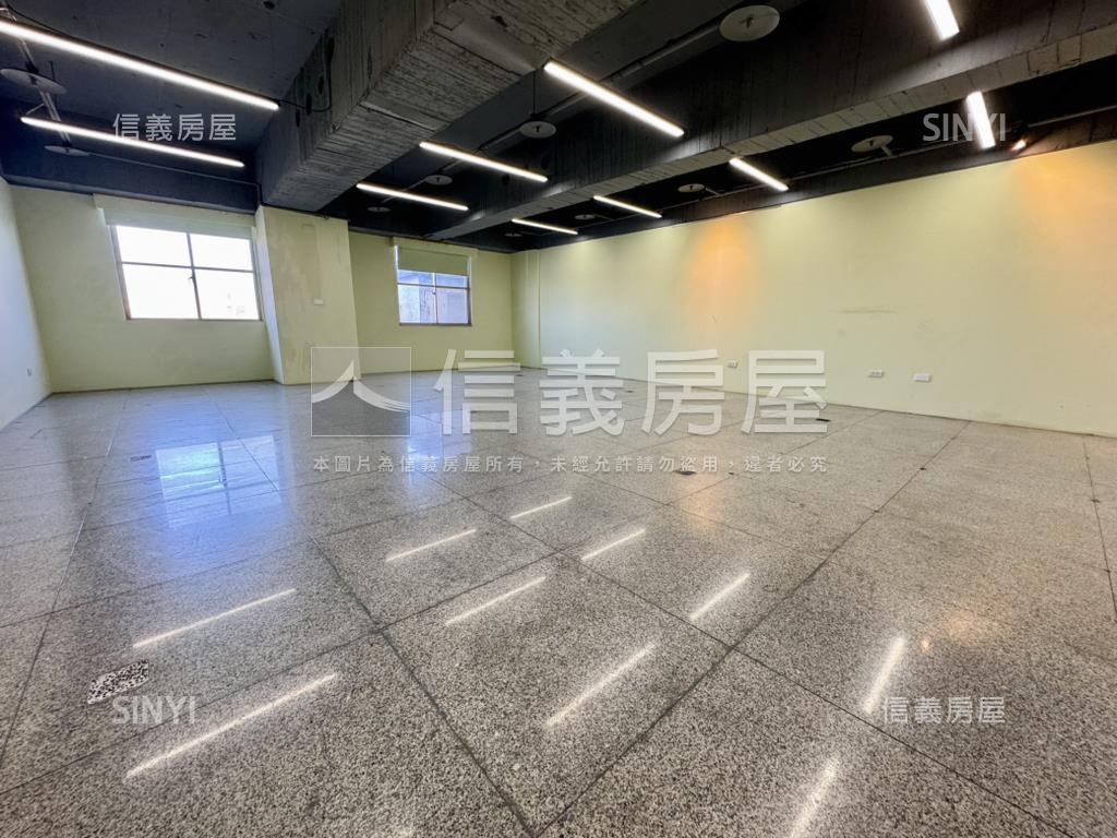 台中西區３０９整層商辦房屋室內格局與周邊環境