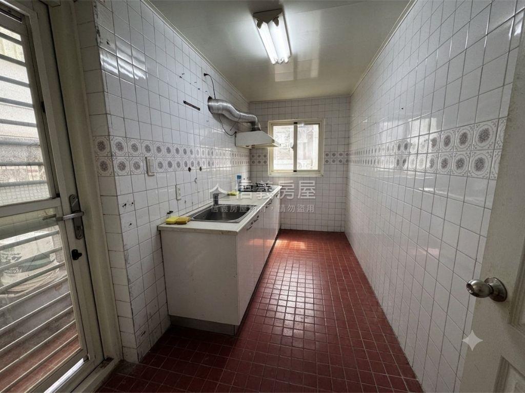 近草悟道免倒垃圾美寓房屋室內格局與周邊環境