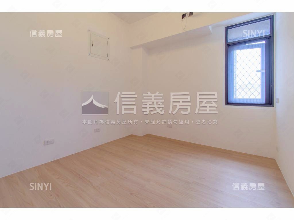 電梯管理裝潢三房坡平車位房屋室內格局與周邊環境
