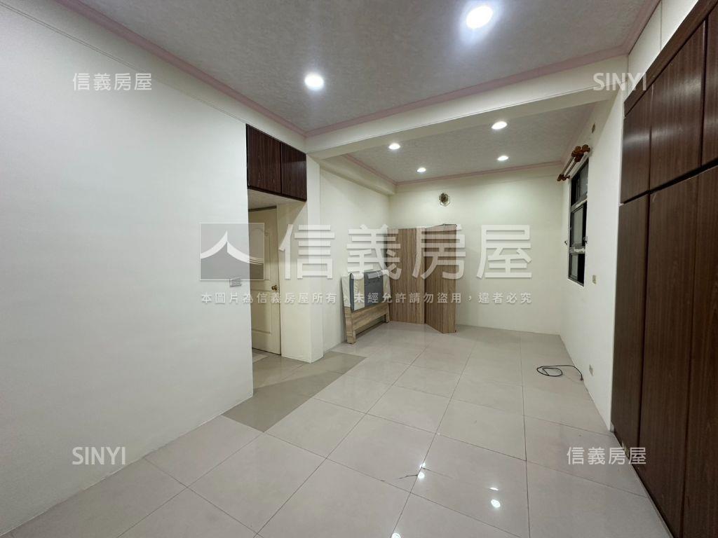 買代尋房屋室內格局與周邊環境