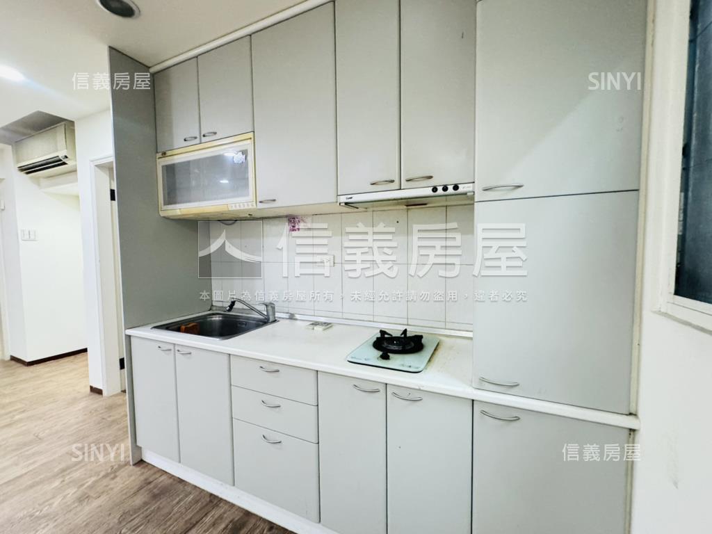 近信義安和裝潢美廈房屋室內格局與周邊環境