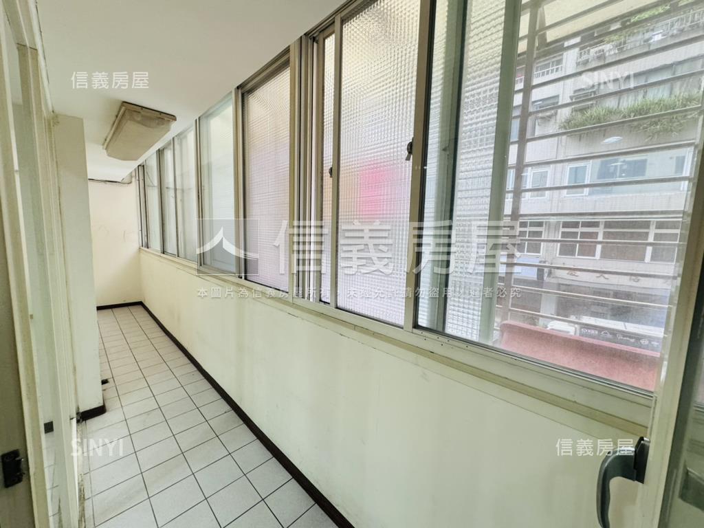 近信義安和裝潢美廈房屋室內格局與周邊環境