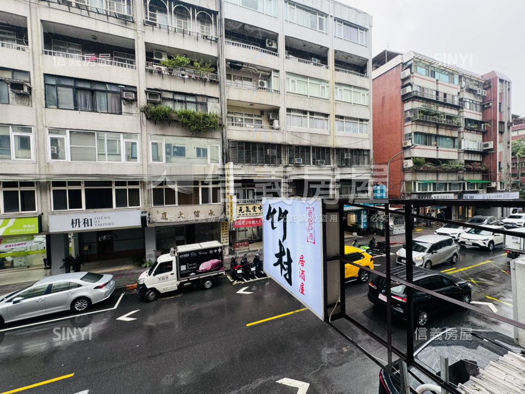 近信義安和裝潢美廈房屋室內格局與周邊環境