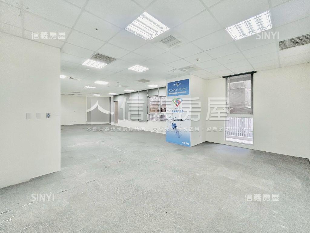 市政廣場商辦房屋室內格局與周邊環境