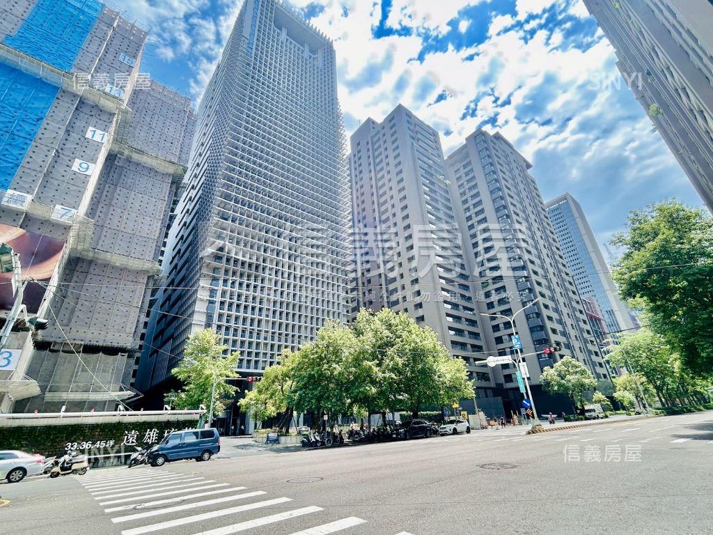 市政廣場商辦房屋室內格局與周邊環境