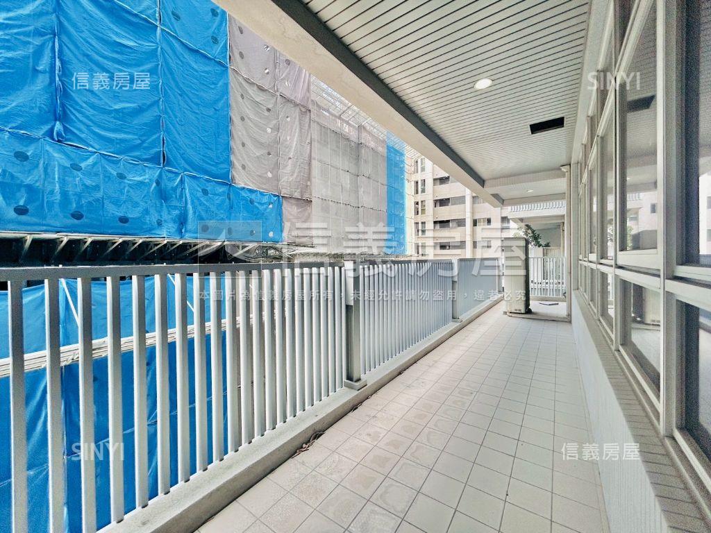 市政廣場商辦房屋室內格局與周邊環境