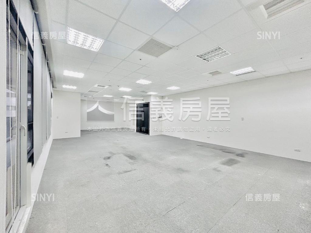 市政廣場商辦房屋室內格局與周邊環境