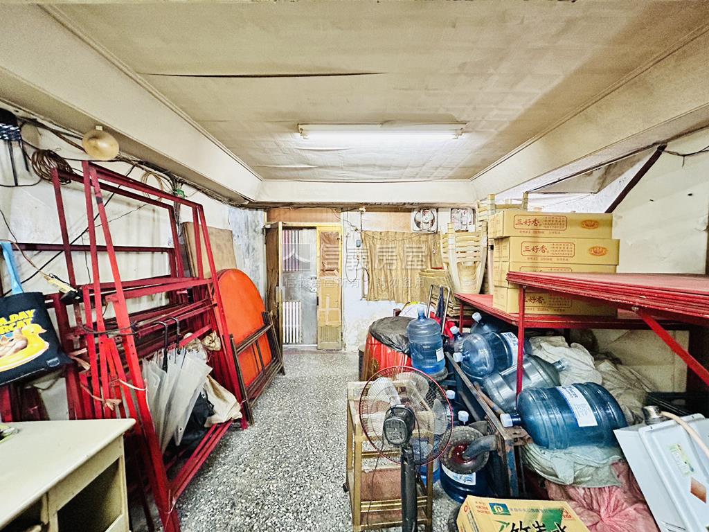 低總價近捷運透天房屋室內格局與周邊環境