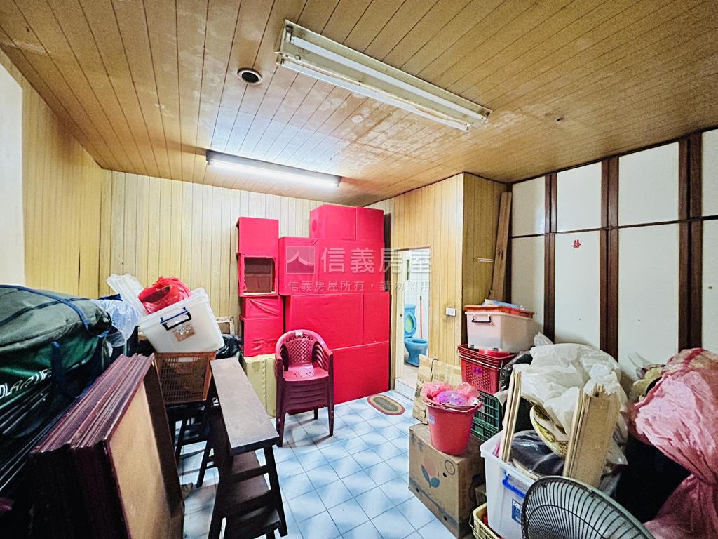 低總價近捷運透天房屋室內格局與周邊環境