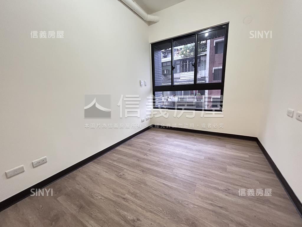 捷運中山直美陽台電梯二房房屋室內格局與周邊環境