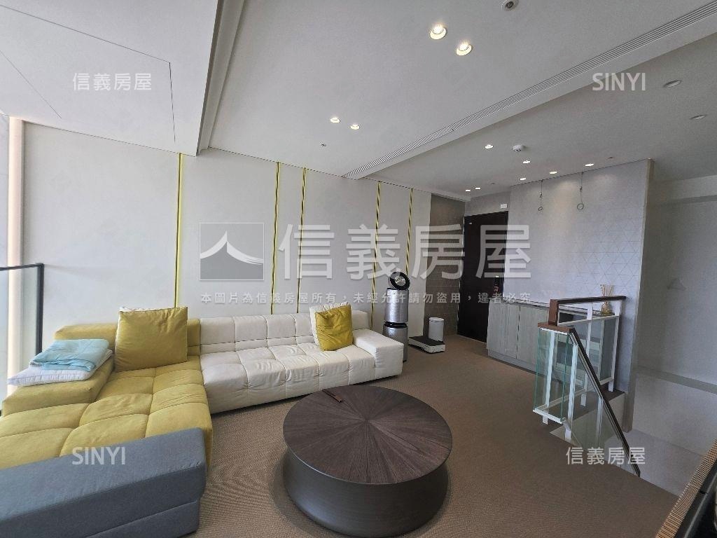 皇龍雲鼎｜次頂樓兩房三車房屋室內格局與周邊環境