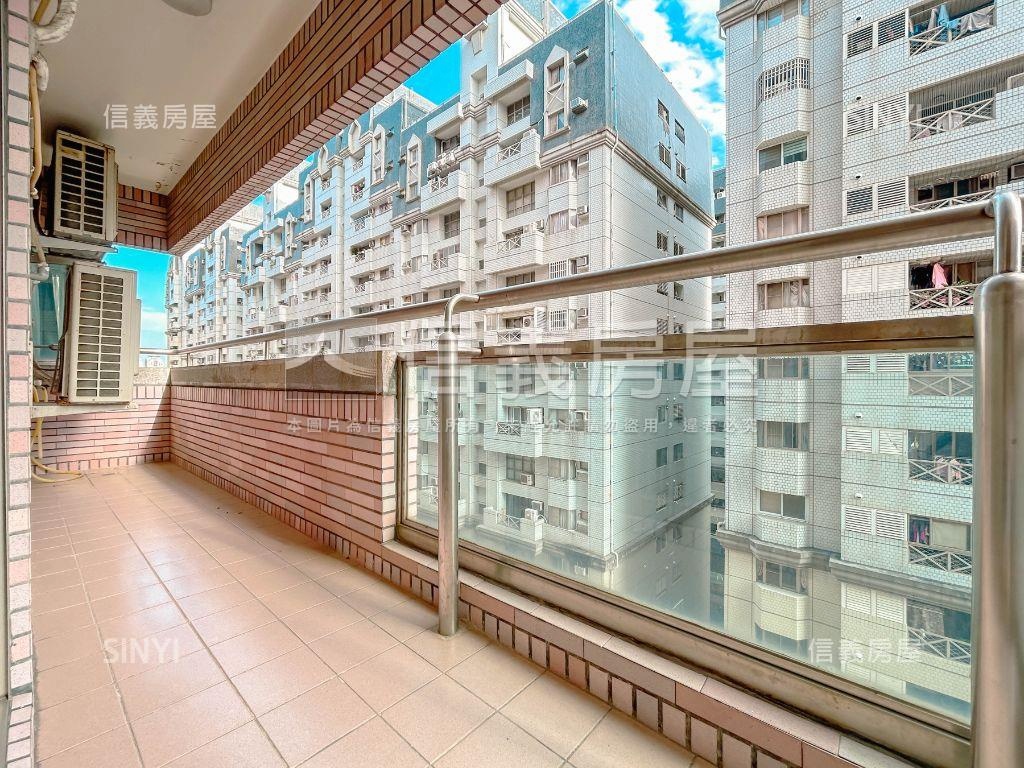 賞夕陽溫馨四房平車房屋室內格局與周邊環境