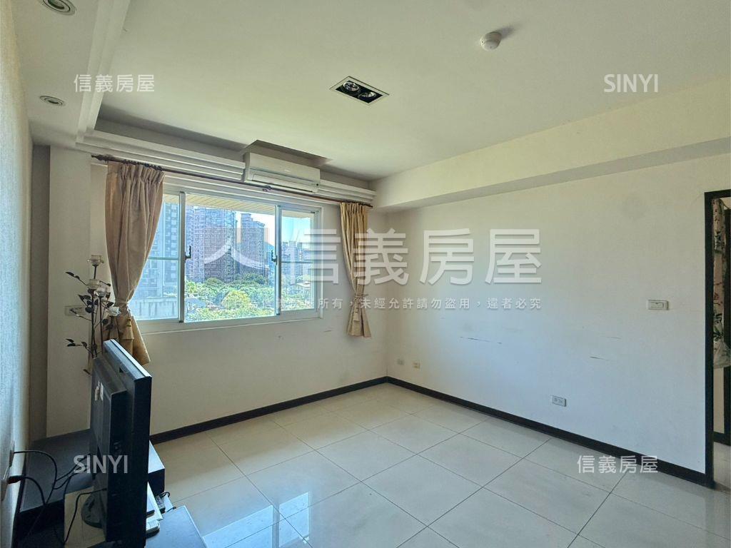 伴溪綠景三房平面車位房屋室內格局與周邊環境