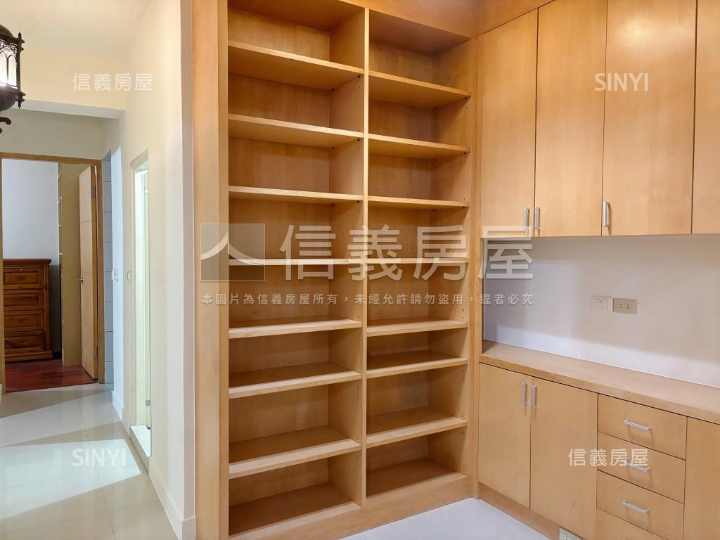 力行靜巷邊間方正２樓房屋室內格局與周邊環境
