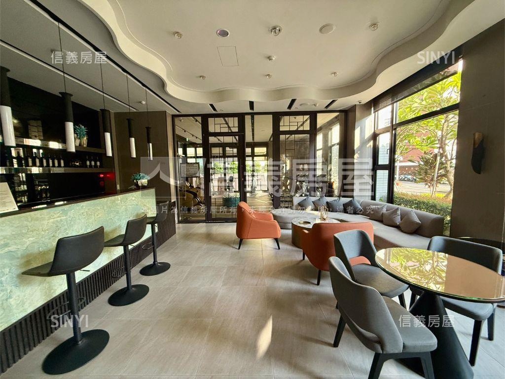 鼎中商圈兩房平移車位房屋室內格局與周邊環境