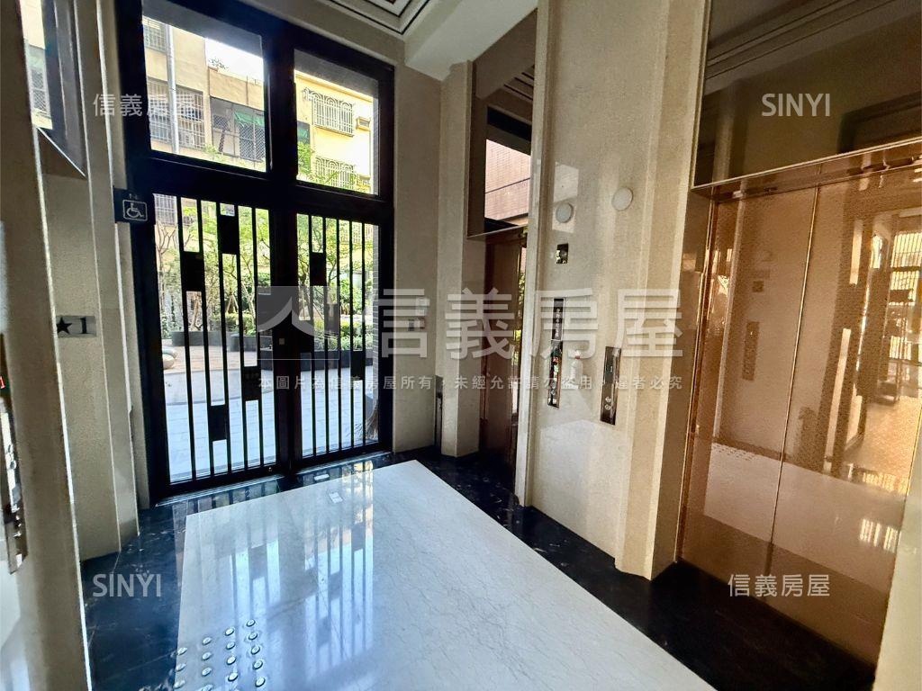 鼎中商圈兩房平移車位房屋室內格局與周邊環境