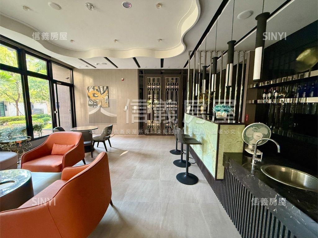 鼎中商圈兩房平移車位房屋室內格局與周邊環境