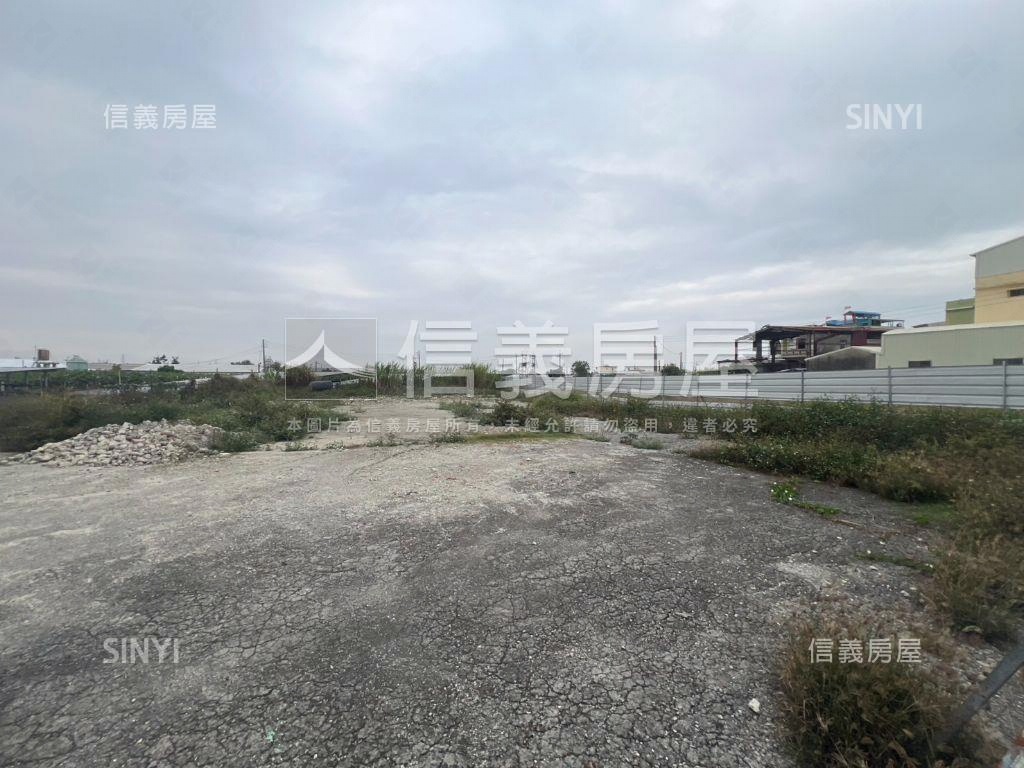 萬丹登記４８０．９８坪地房屋室內格局與周邊環境