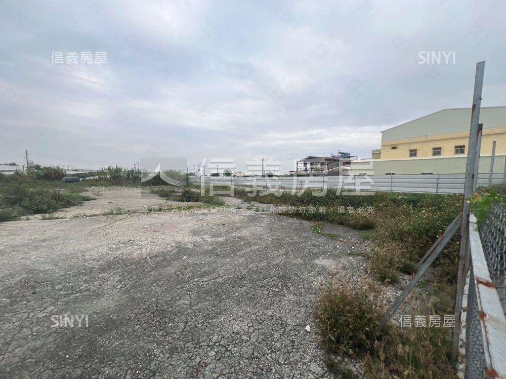 萬丹登記４８０．９８坪地房屋室內格局與周邊環境