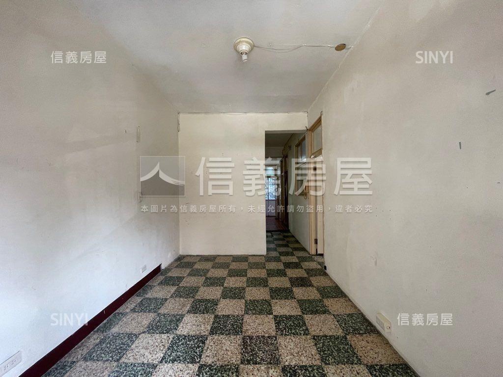 新埔捷運二樓美寓房屋室內格局與周邊環境