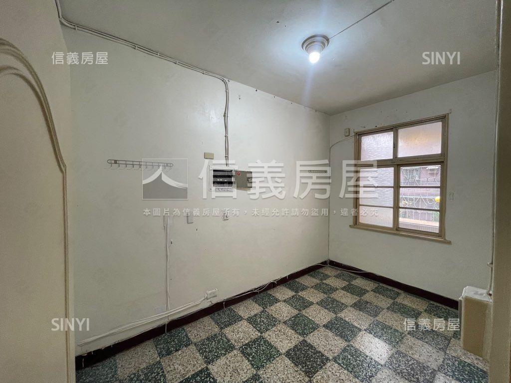 新埔捷運二樓美寓房屋室內格局與周邊環境
