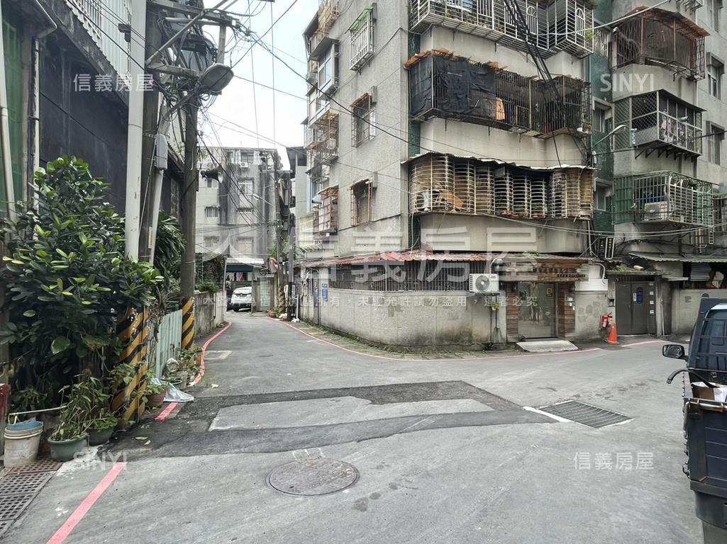 大坪林捷運站後方住四土地房屋室內格局與周邊環境