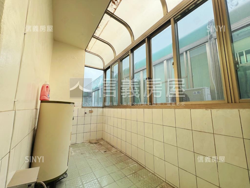 ｛首選｝近信義國中小美墅房屋室內格局與周邊環境