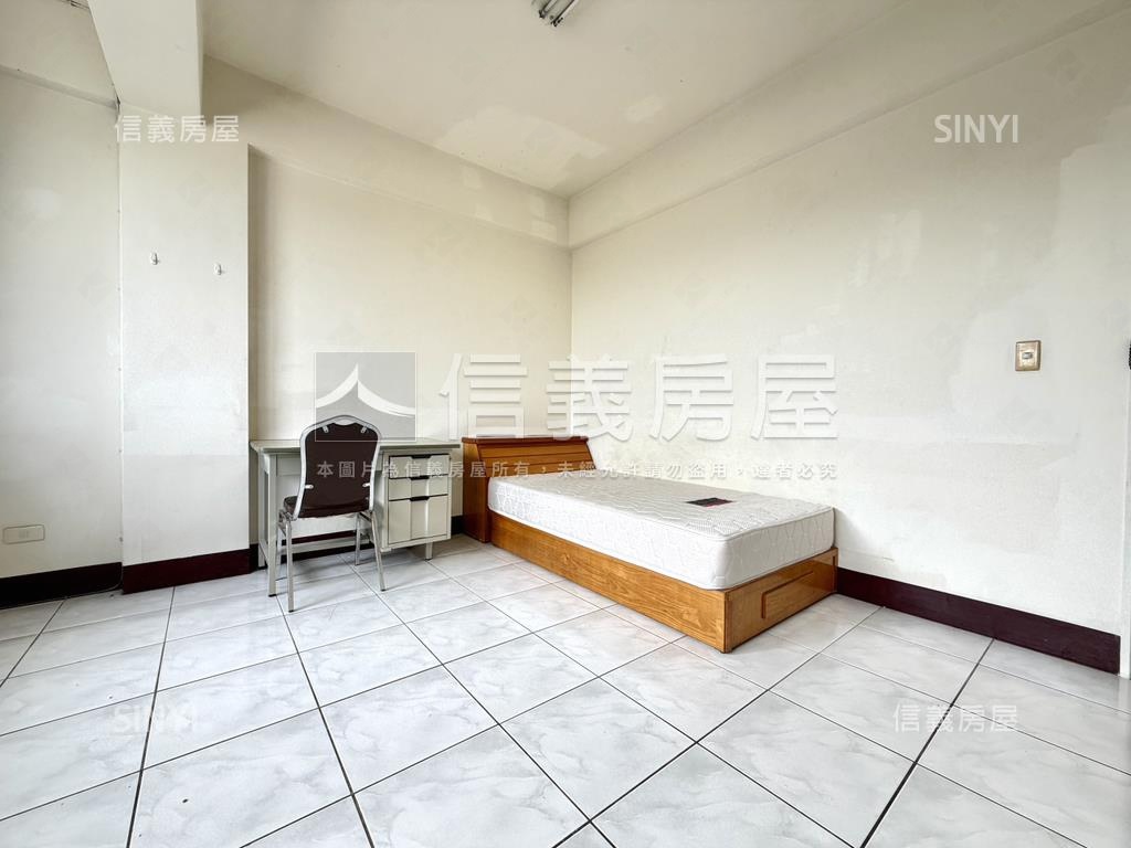 專任！逢甲整棟透天金雞母房屋室內格局與周邊環境