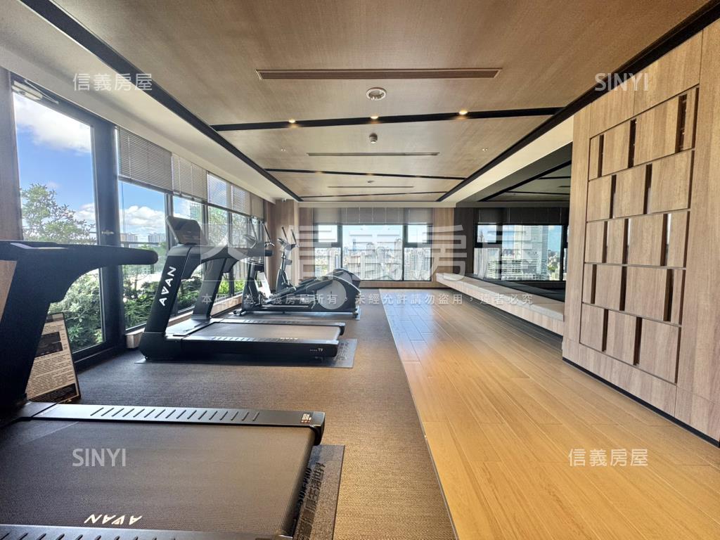 鑫巨蛋２稀有兩房兩衛平車房屋室內格局與周邊環境