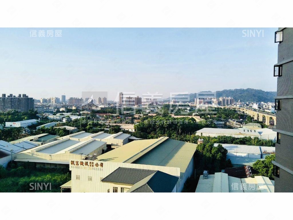 新光特區裝潢四房雙平車房屋室內格局與周邊環境