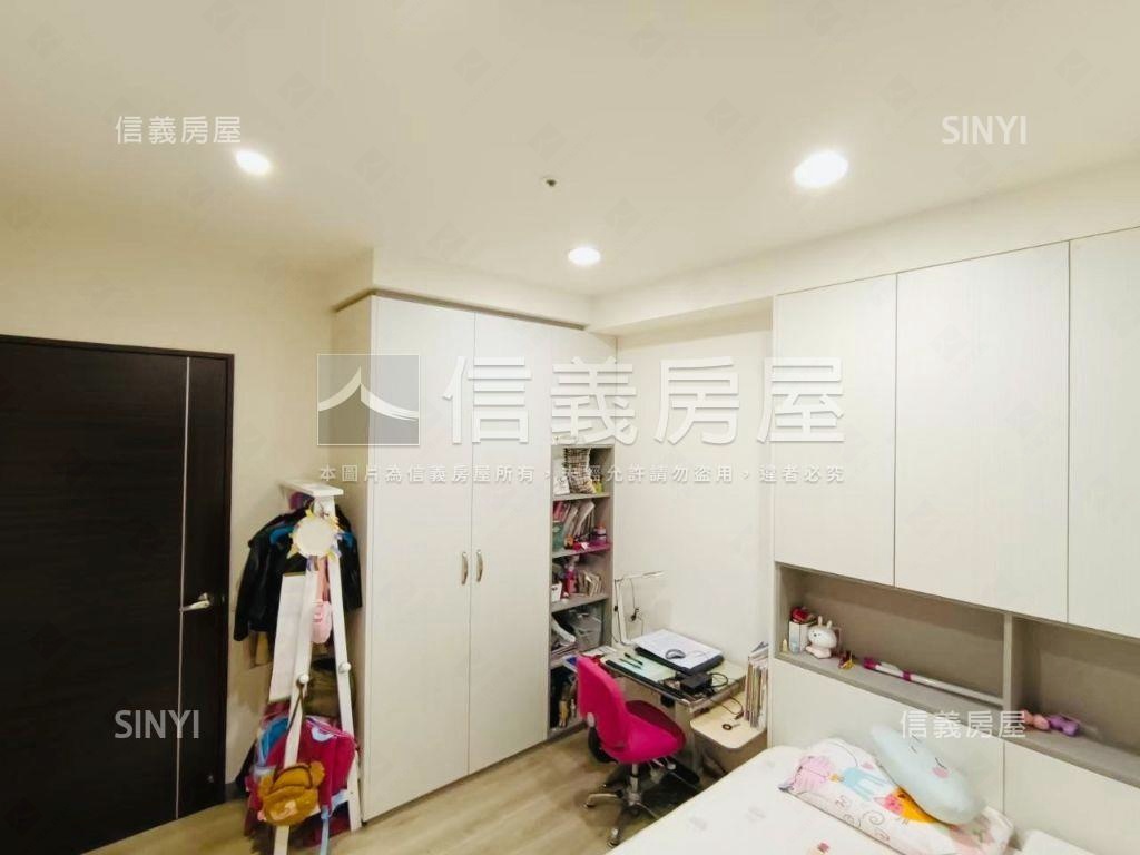 新光特區裝潢四房雙平車房屋室內格局與周邊環境
