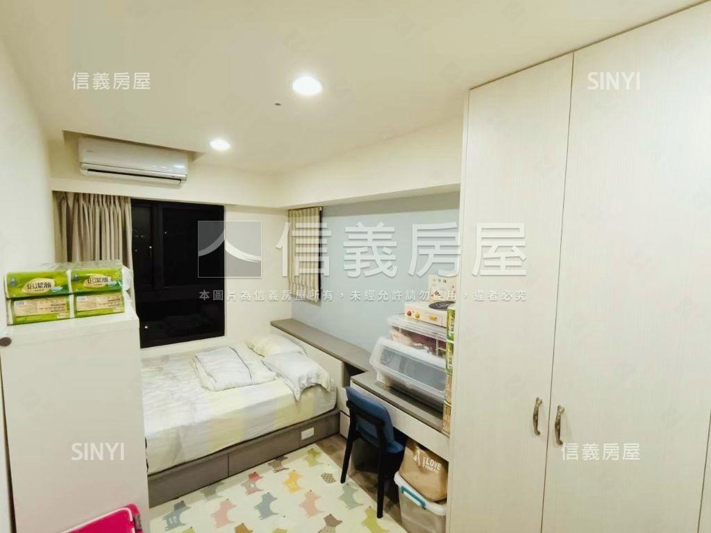 新光特區裝潢四房雙平車房屋室內格局與周邊環境