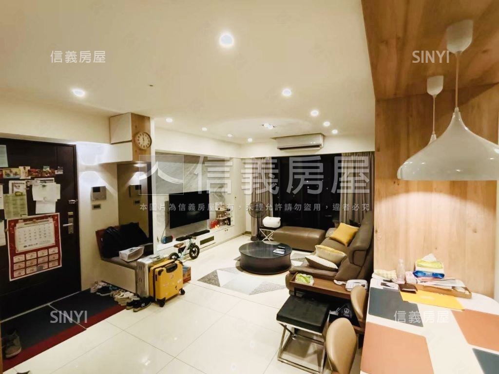 新光特區裝潢四房雙平車房屋室內格局與周邊環境