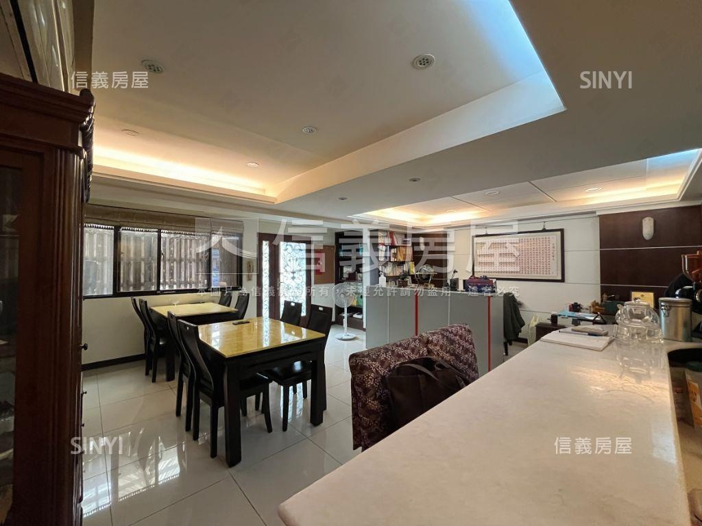 南京捷運靜巷車庫一樓房屋室內格局與周邊環境