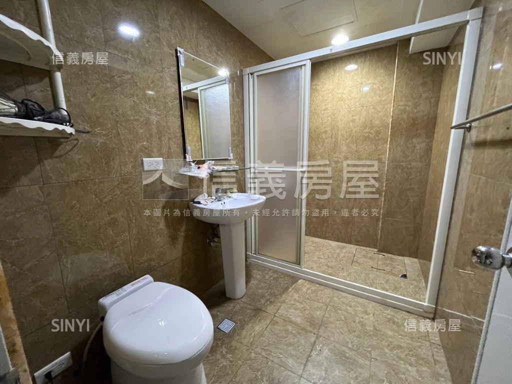 南京捷運靜巷車庫一樓房屋室內格局與周邊環境