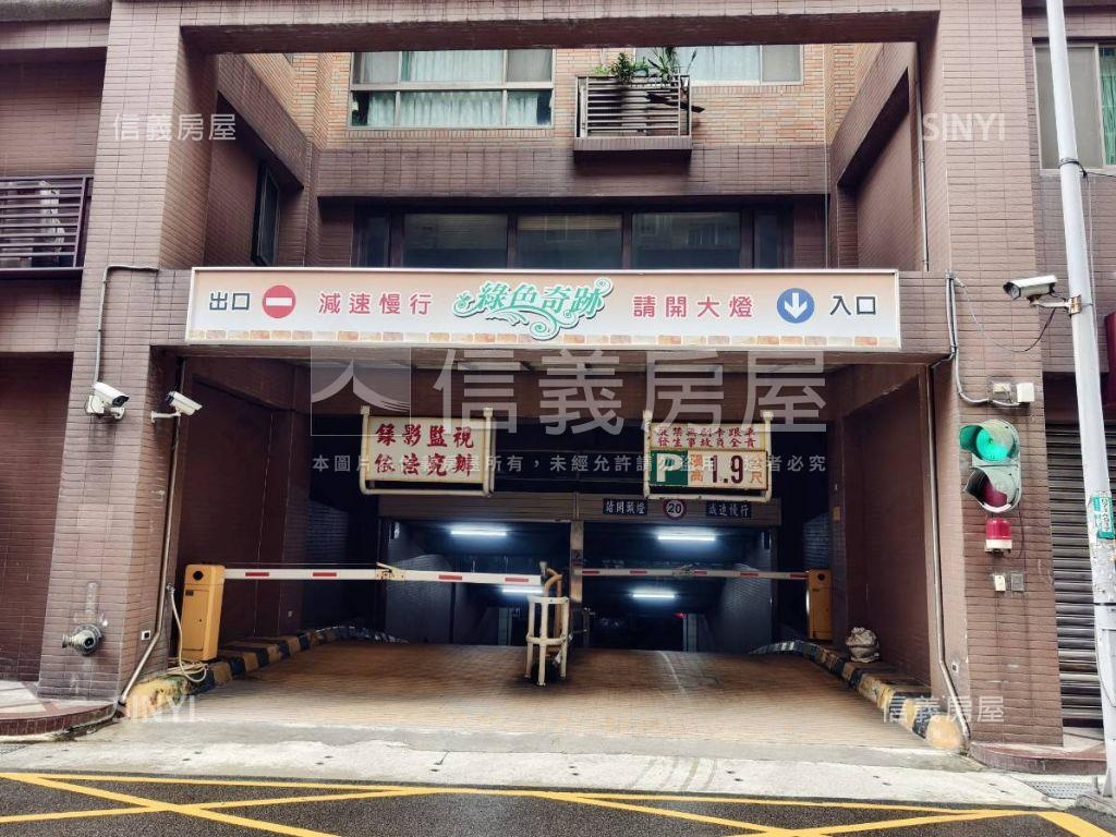 慈文綠色奇跡景觀３房車位房屋室內格局與周邊環境