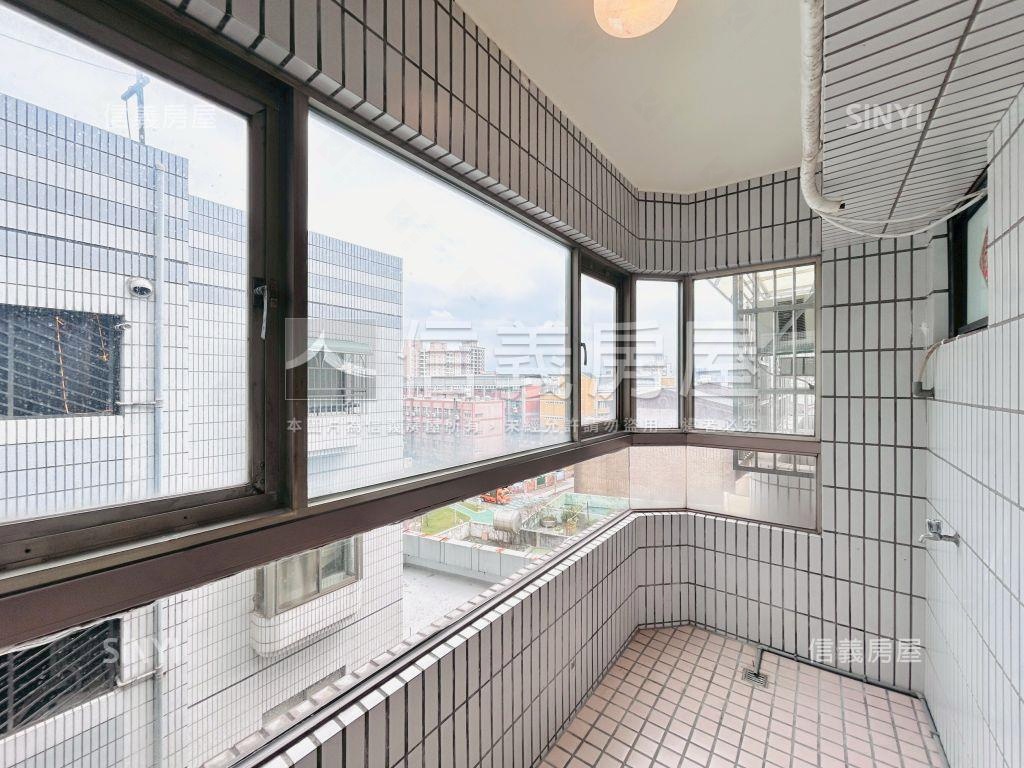 近中山國小明亮三房房屋室內格局與周邊環境