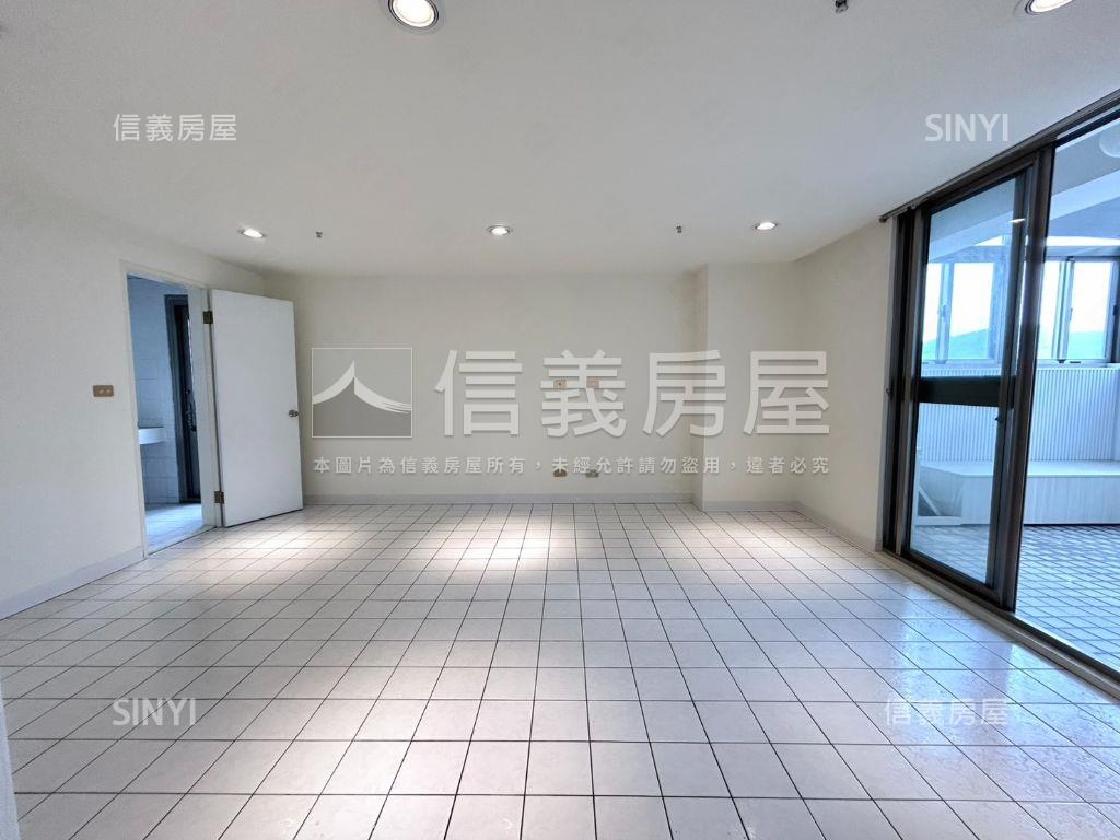 日安台北☆精選頂層樓中樓房屋室內格局與周邊環境