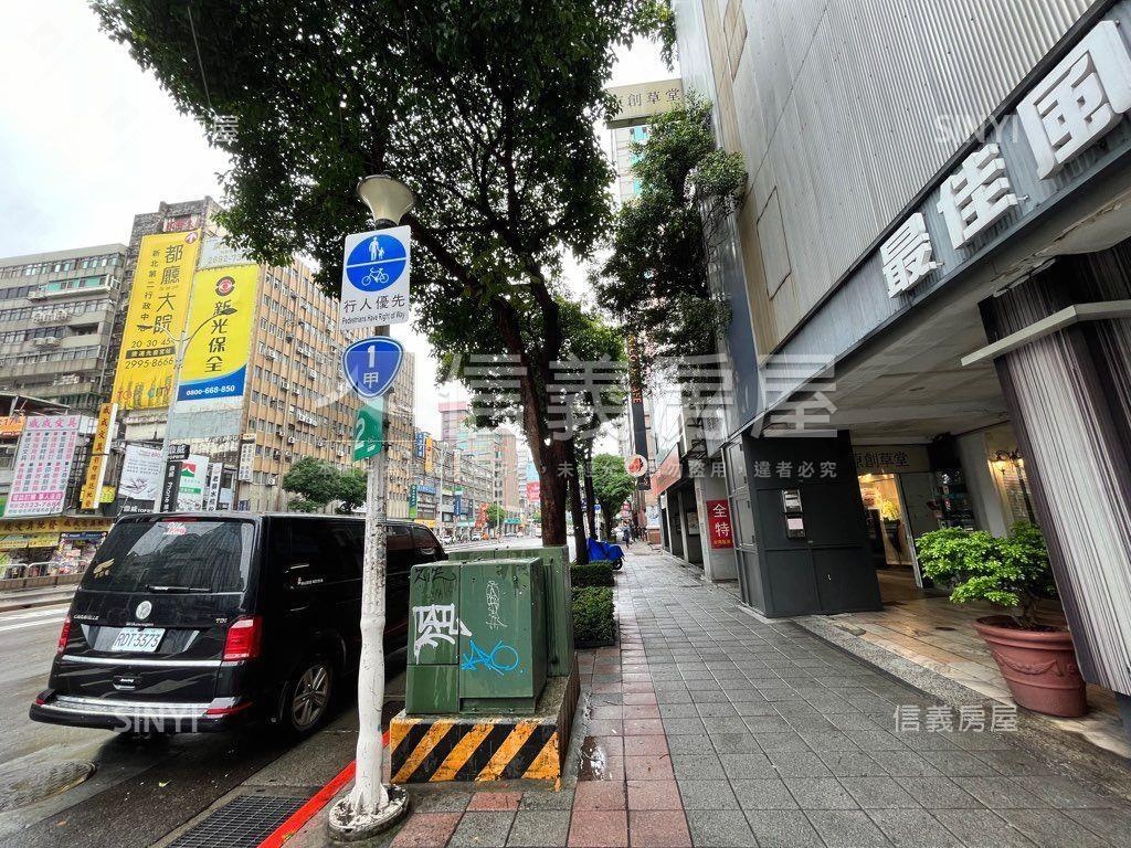 超急售紐約塔式車位房屋室內格局與周邊環境