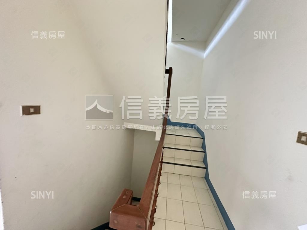 近農１６大地坪美透天房屋室內格局與周邊環境