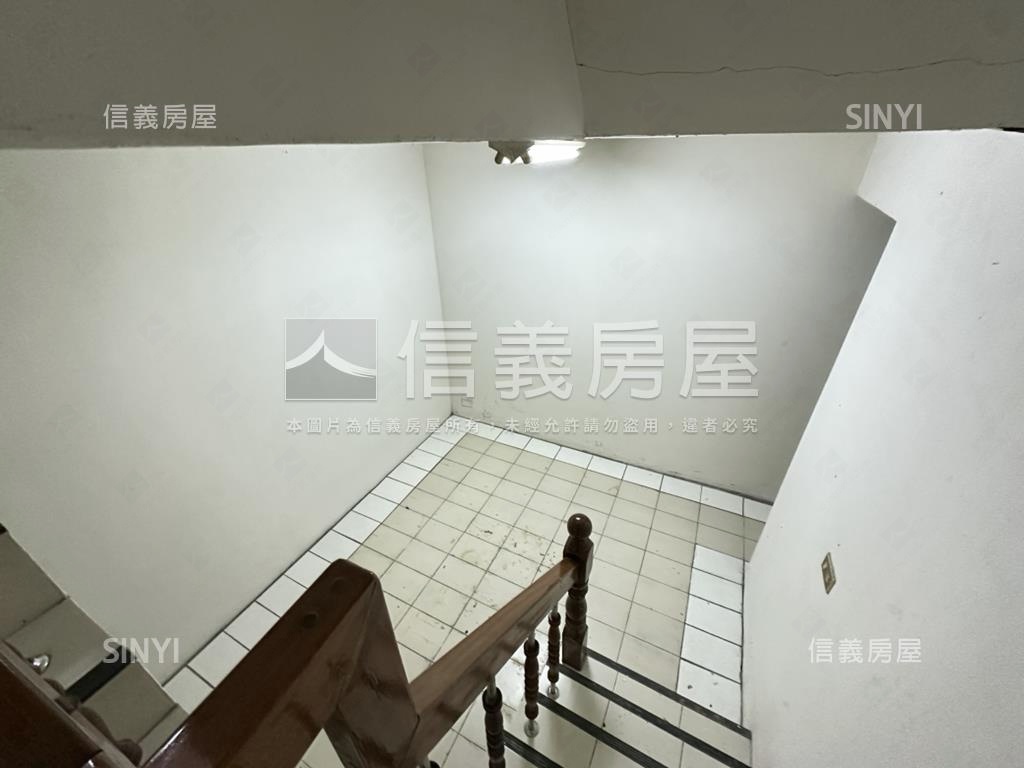 近農１６大地坪美透天房屋室內格局與周邊環境